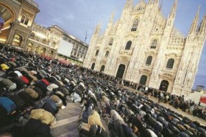 Ramadan e musulmani al Duomo di Milano