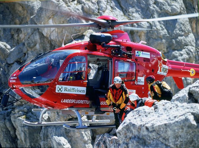 soccorso alpino aiut alpin dolomites