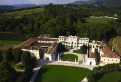 villa Mosconi Bertani