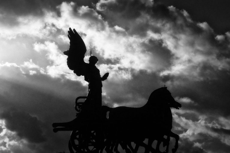 Fine di un’estate italiana e il riscatto morale del Paese.