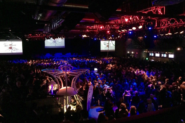 SottoSopra, Saviano: “Restate con gli occhi e il cuore aperti”.