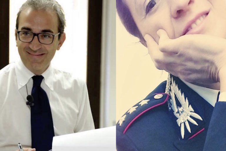 Un cronista e un capitano in “Benvenuti in Paradiso”.