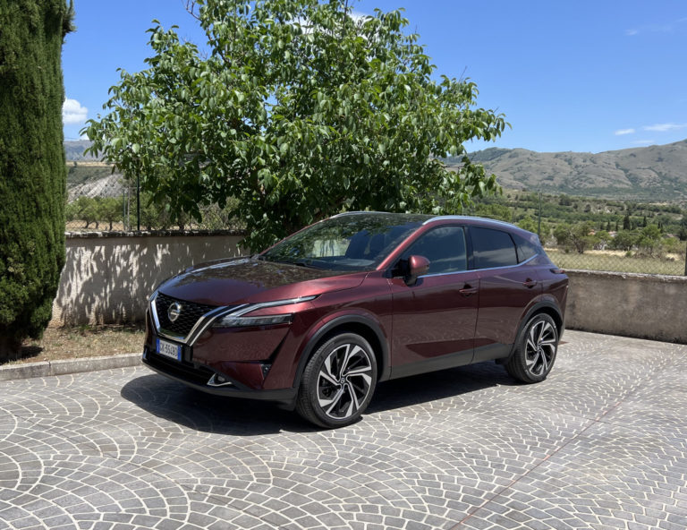 Nissan Qashqai: al via la terza generazione