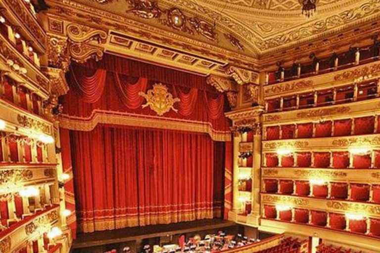 Milano, celebra Sant’Ambrogio: la ‘Prima’ del teatro ‘Alla Scala’
