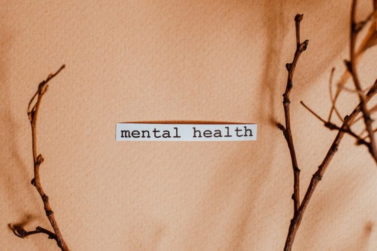 Informazioni false sulla salute mentale, lo studio di Unobravo sui TikTok virali