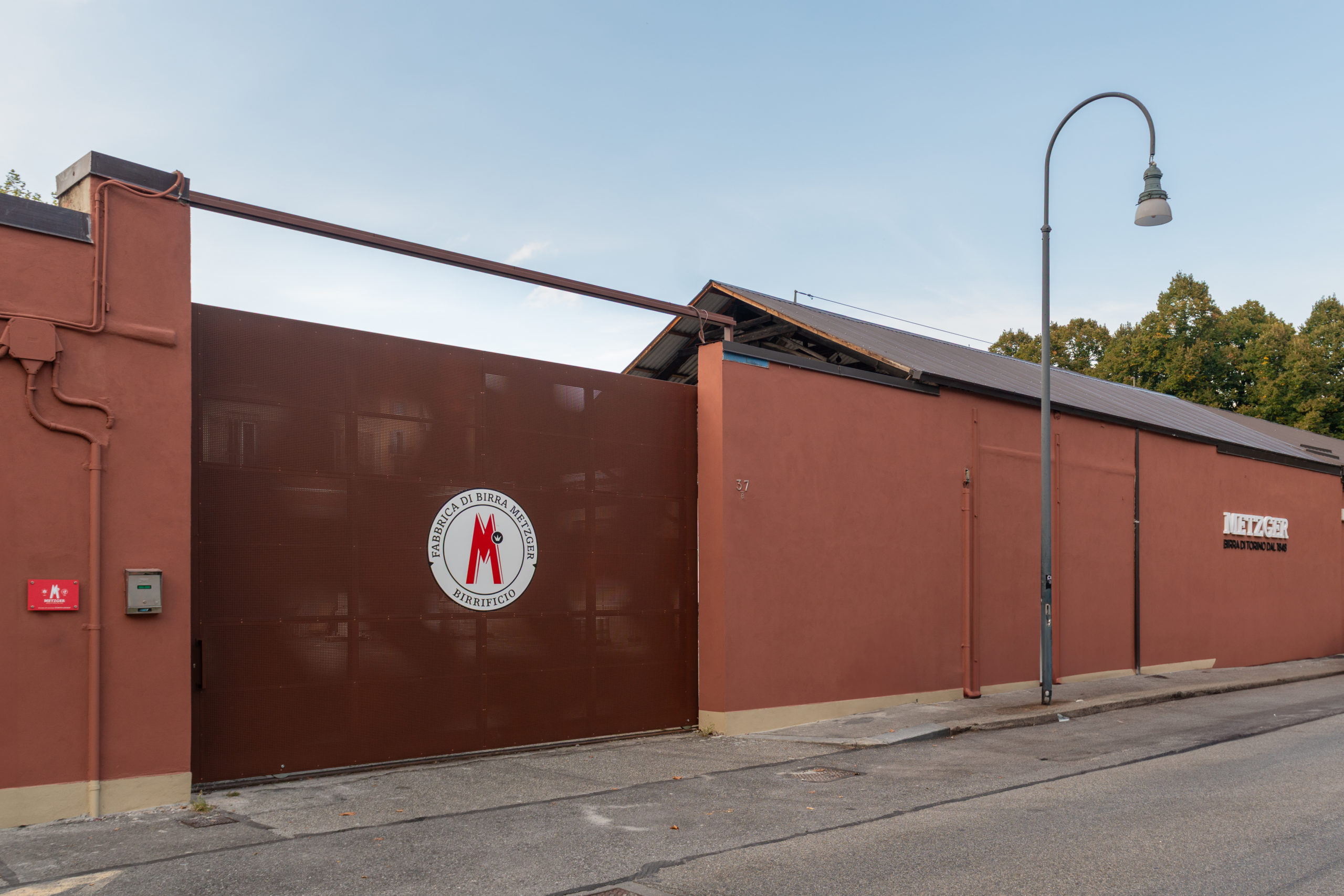 La sede di Metzger, Via Catania a Torino