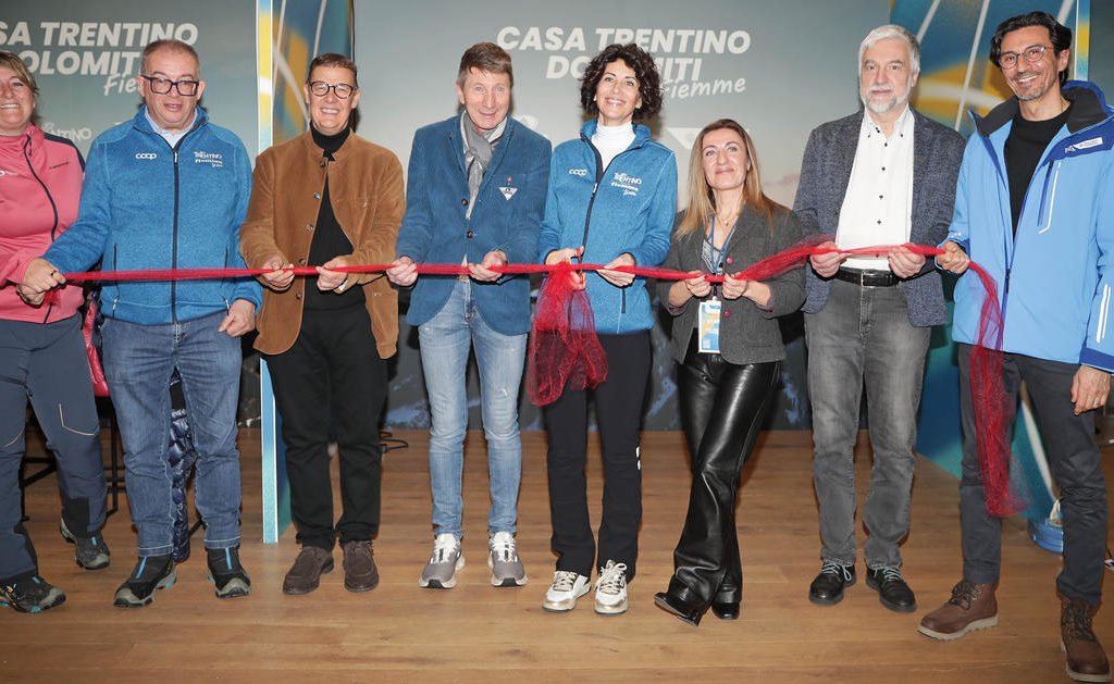 Inaugurazione Casa Trentino Dolomiti-Newspower.itT rento www.newspower.it