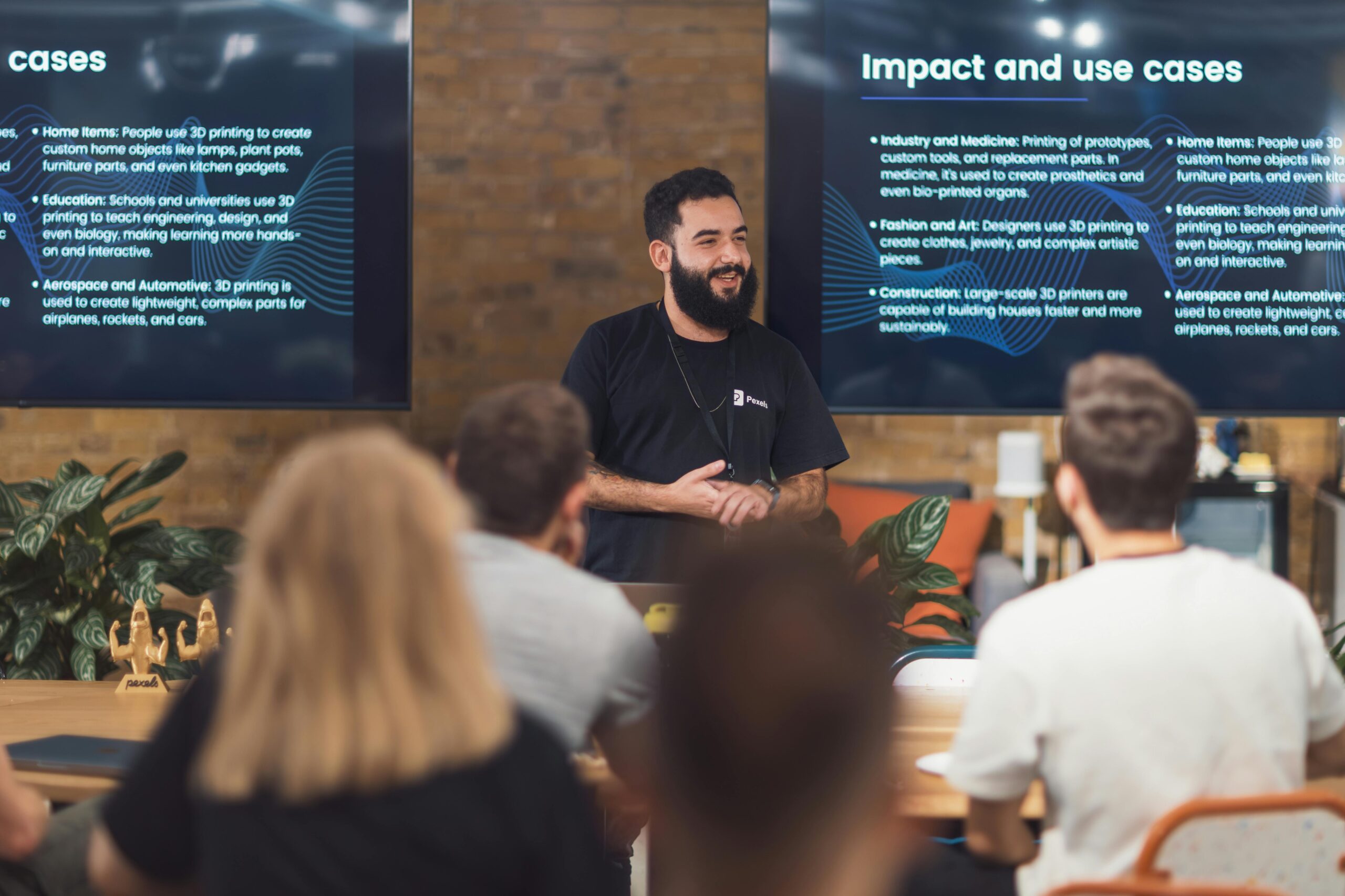 giornalisti, buyer e appassionati che il sostegno di un ufficio stampa possono essere gestiti meglio 