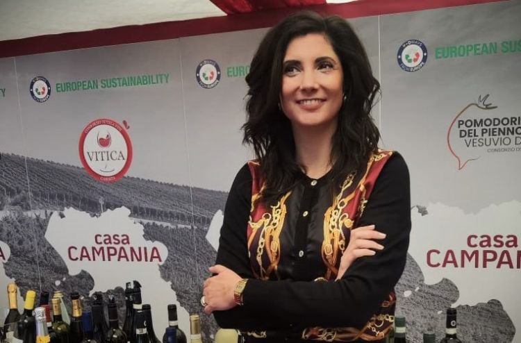 Vino e Donna. Storie e passioni di 90 protagoniste del cambiamento