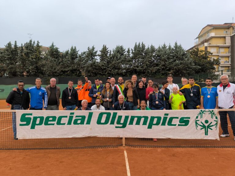 Special Olympics ad Alpignano: il tennis che include