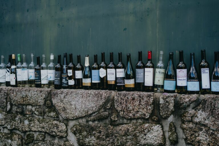 Vini “NoLo”: i giovani cambiano il modo di brindare