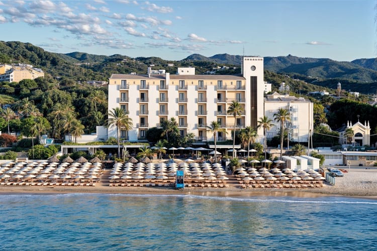 Savona, il mare che non ti aspetti